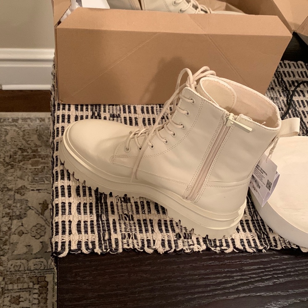 Stradivarius ecru lace up ankle boots